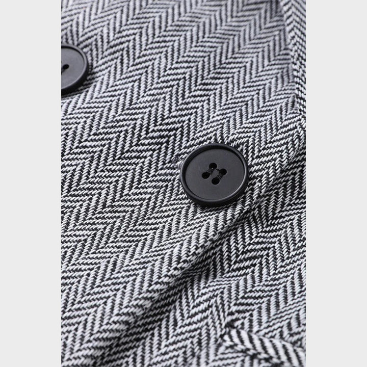 Karolina – Moćni Trodijelni Kostim