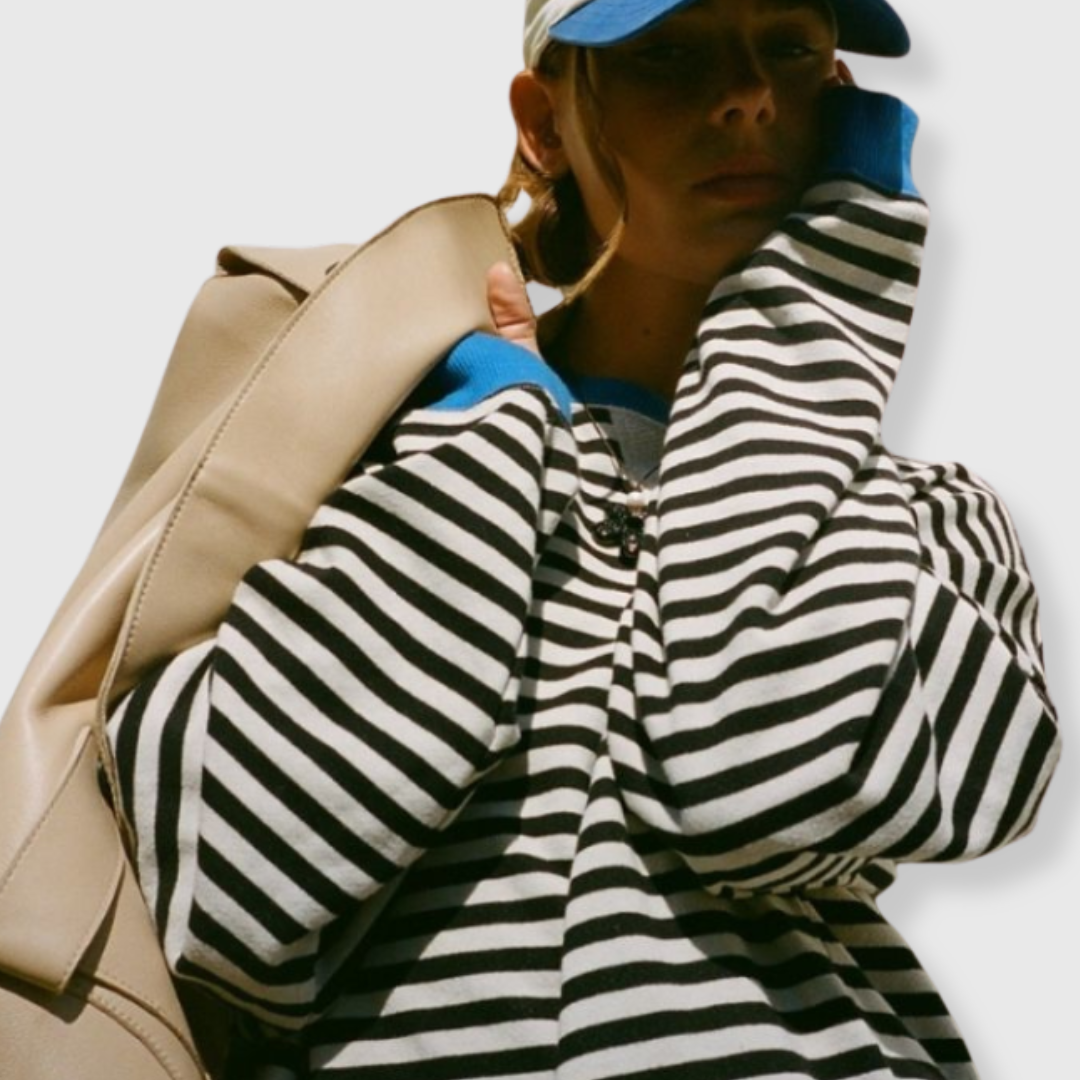 Tena™ | Oversize pulover na pruge