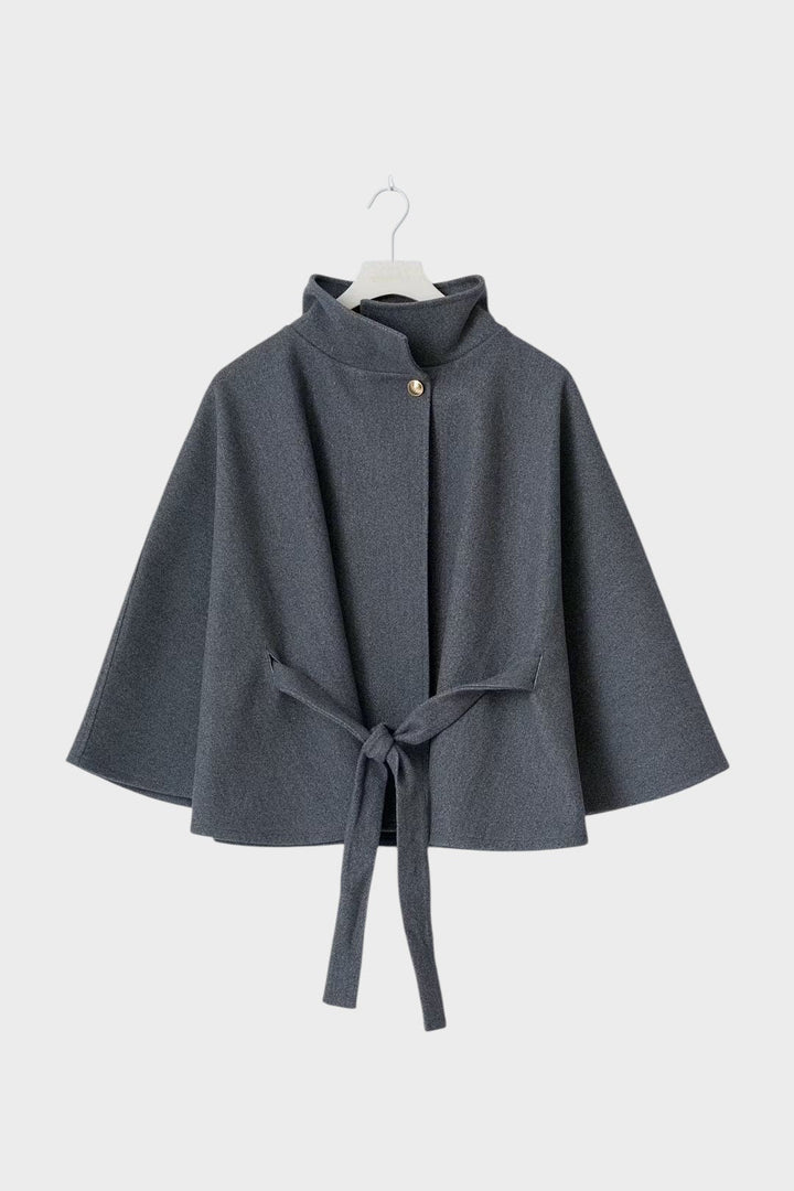 Lana ™  | Minimalistički kaput s bezvremenskom elegancijom