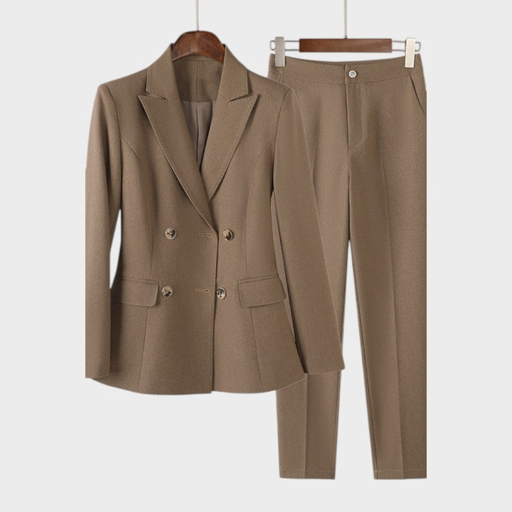 Ivkica – Strukturalni Blazer Kostim